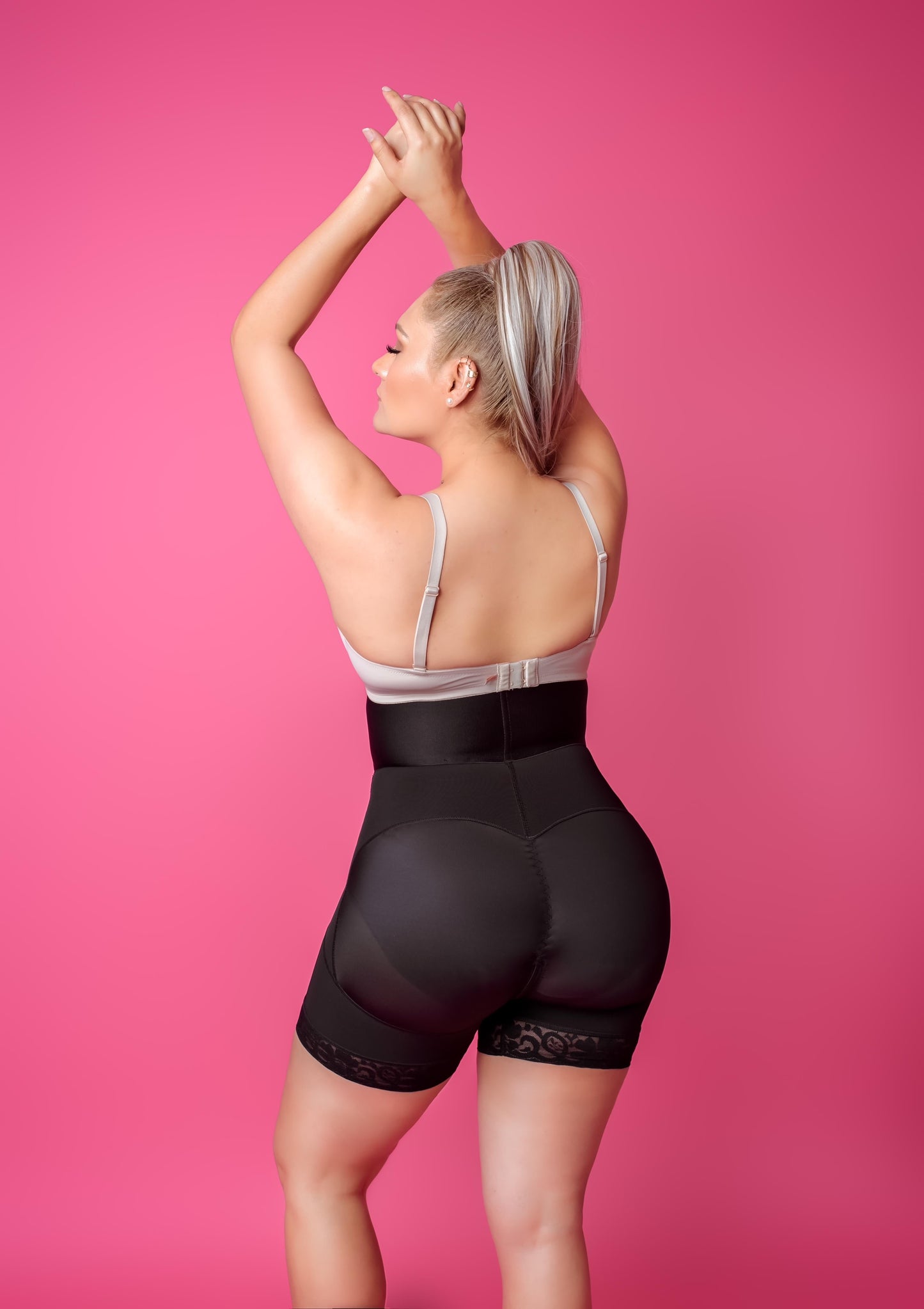 Barbie short curvy style